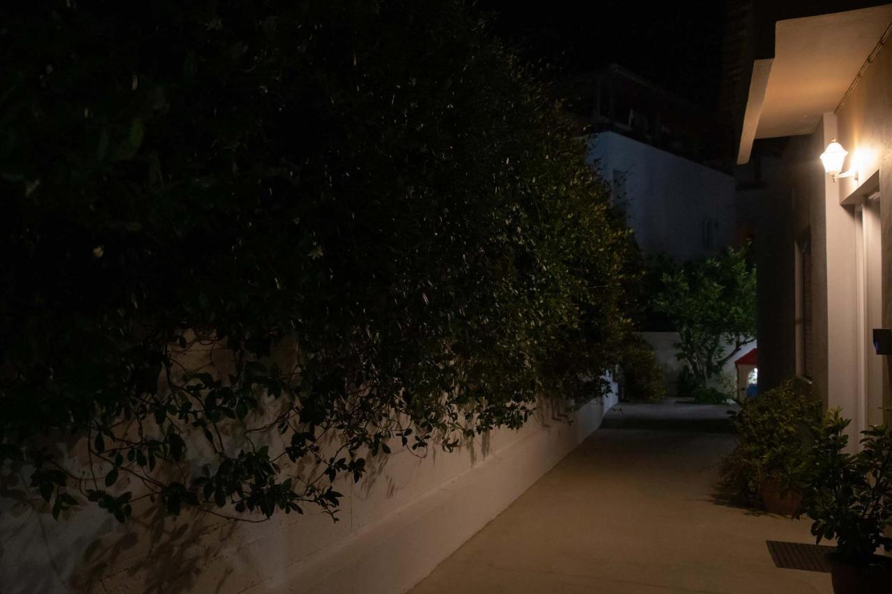 The Back Yard Apartment Kardamena  Exterior photo
